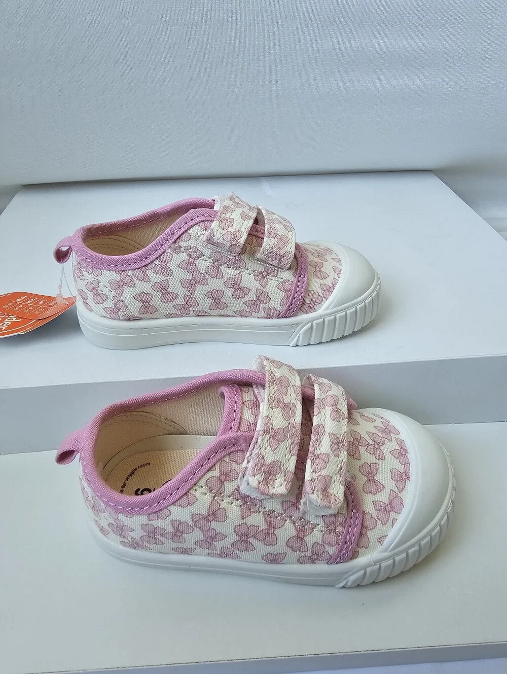 Wonder Nation Pink Bow Canvas Sneakers Toddler - NWT (Sizes 4 & 6 Available)